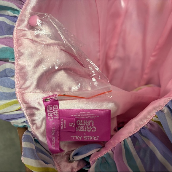 SOLD SOLD Dolls Kill Pink Fantasy Print Top - Picture 3 of 3